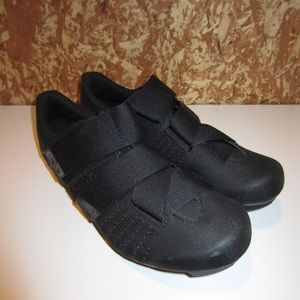 Cycling shoes - worn once or twice